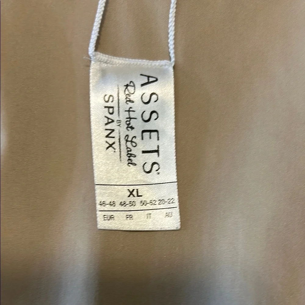 Assets Red Hot Label by Spanx Size XL - Picture 10 of 11